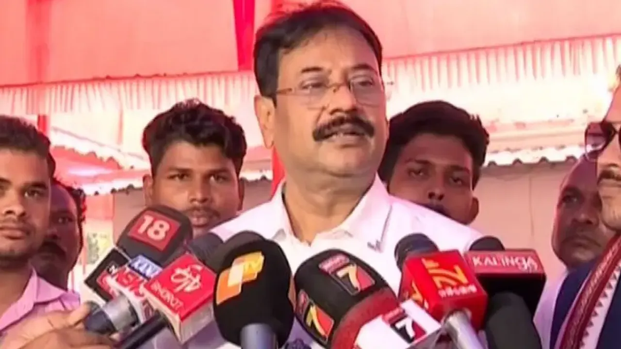 BJD standing on 10,000 bombs that may explode any time: BJP 