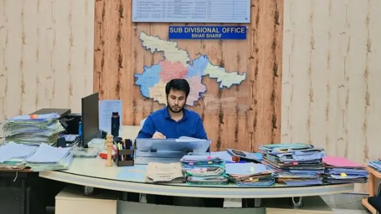 IAS Anurag Kumar failed in graduation; stunned everyone with AIR-48 in UPSC CSE