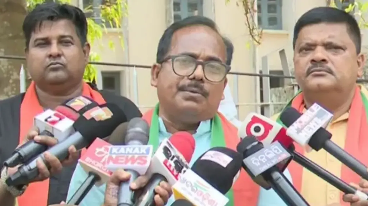 74 cops for VK Pandian's security: Odisha BJP approaches CEO demanding action