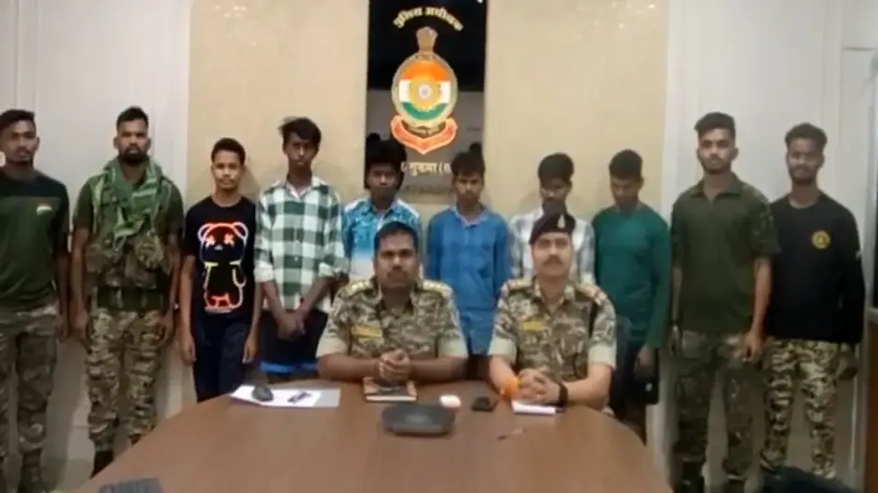 Police with 6 Maoists arrested on Odisha-Chhattisgarh border
