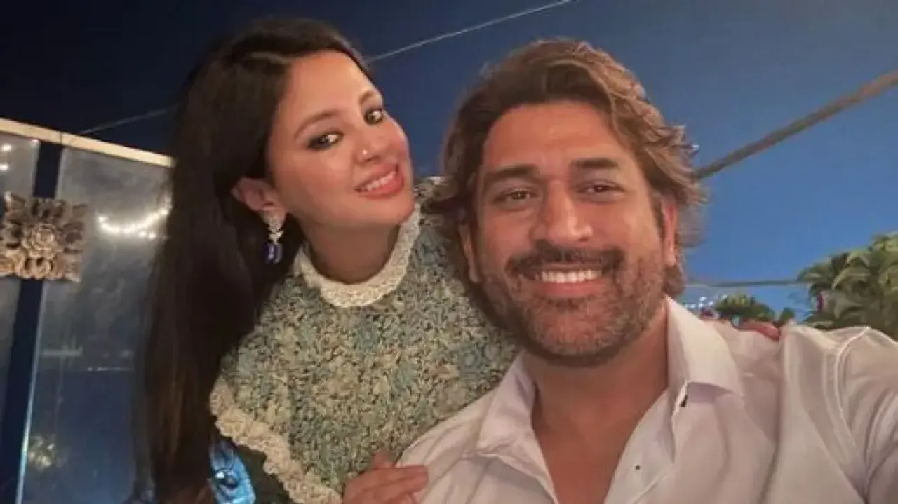 MS Dhoni lucky to have a wife like her; Sakshi Dhoni's old video goes viral again – Watch