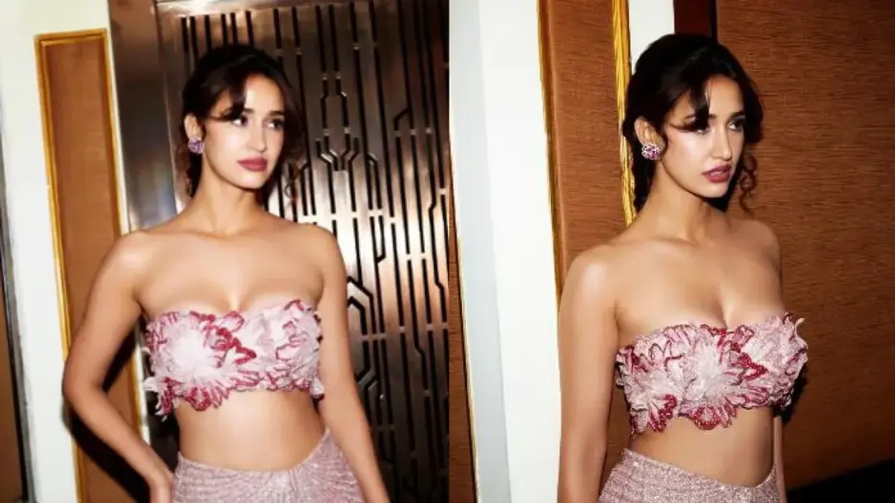 Disha Patani raises temperature in skintight dress, spotted with Tiger Shroff