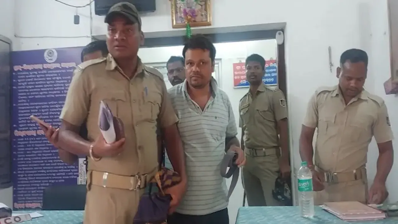 Arrested fraudster in Balasore