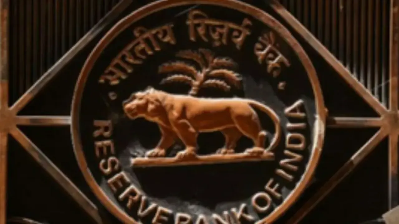 RBI tweaks rules to cut risk banks face in exposure to capital markets
