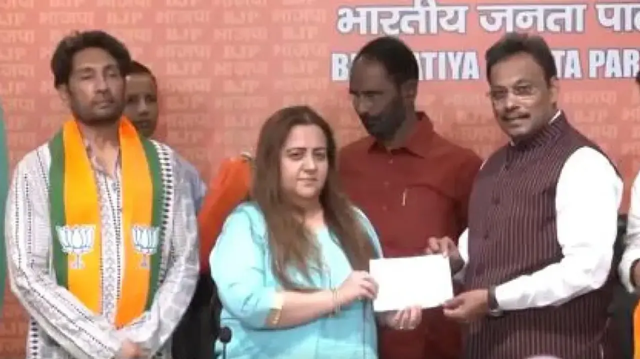 Ex-Cong leader Radhika Khera, actor Shekhar Suman join BJP