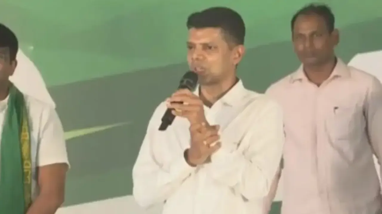 VK Pandian gets upset with party worker on stage, asks to switch off mic 