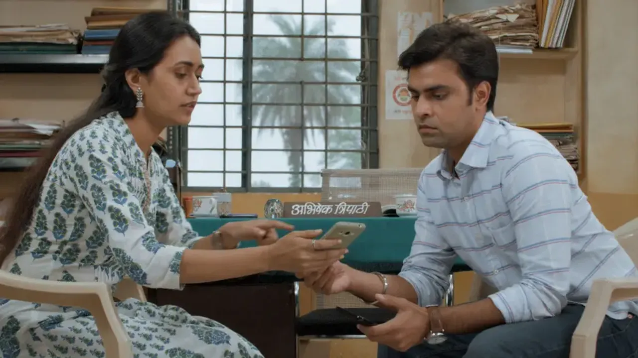 Panchayat Season 3: Amid intense battle, will Abhishek and Rinki finally tie the knot?