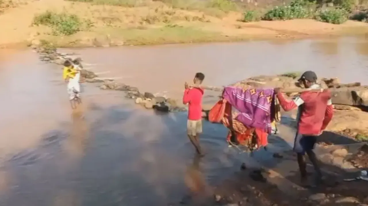 Patient in Odisha carried in sling as 'ambulance fails to access village'