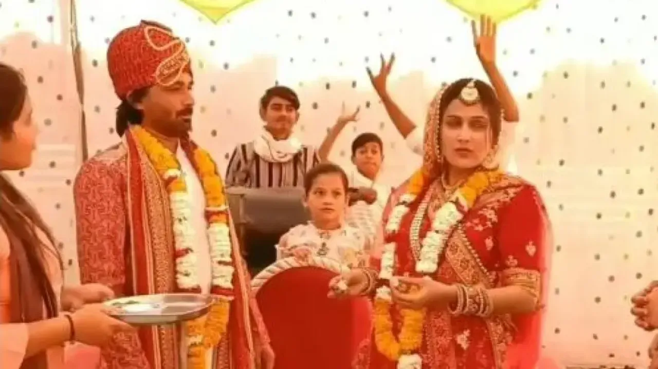 Furious bride slaps groom in front of all guests for not eating rasgulla on stage