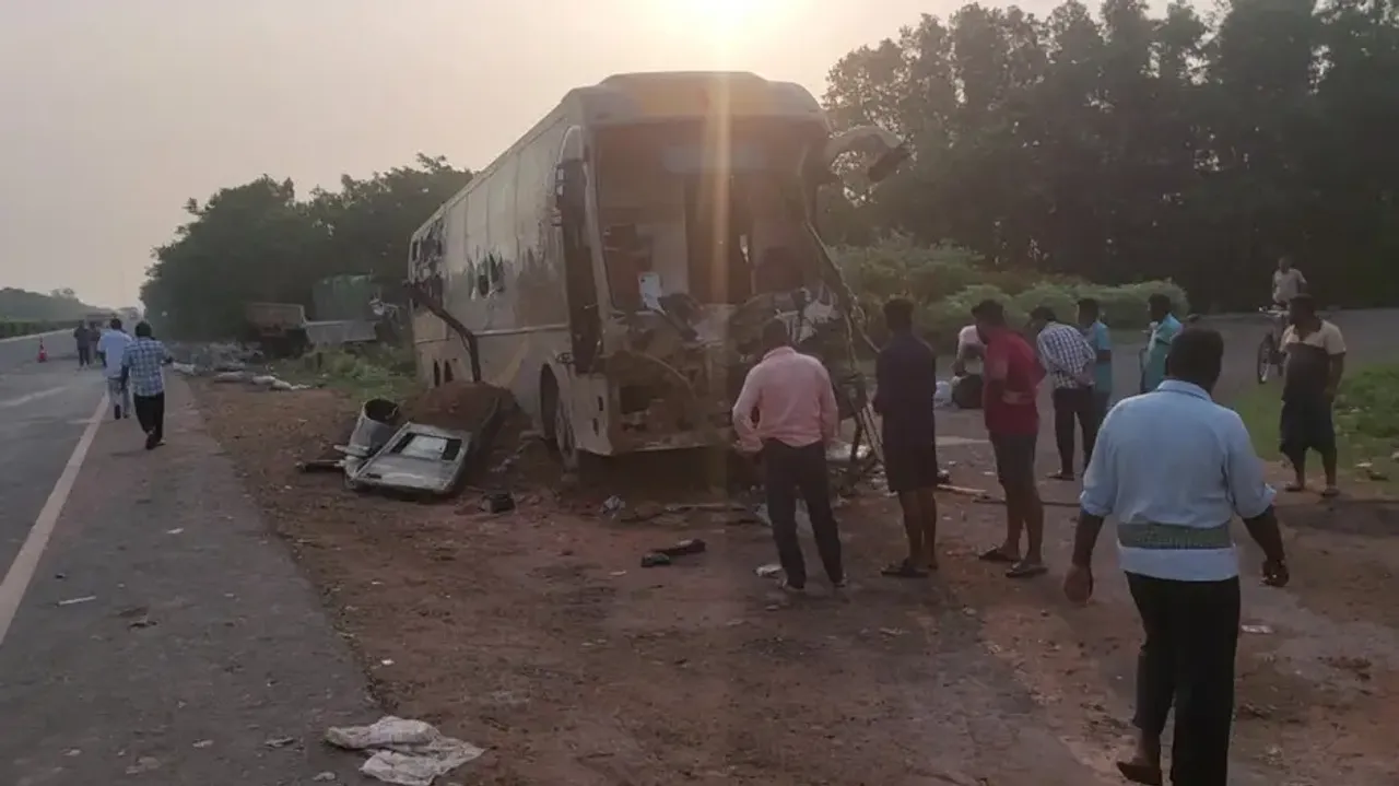 Deadly bus crash in Jajpur leaves driver, helper dead; 13 passengers critical