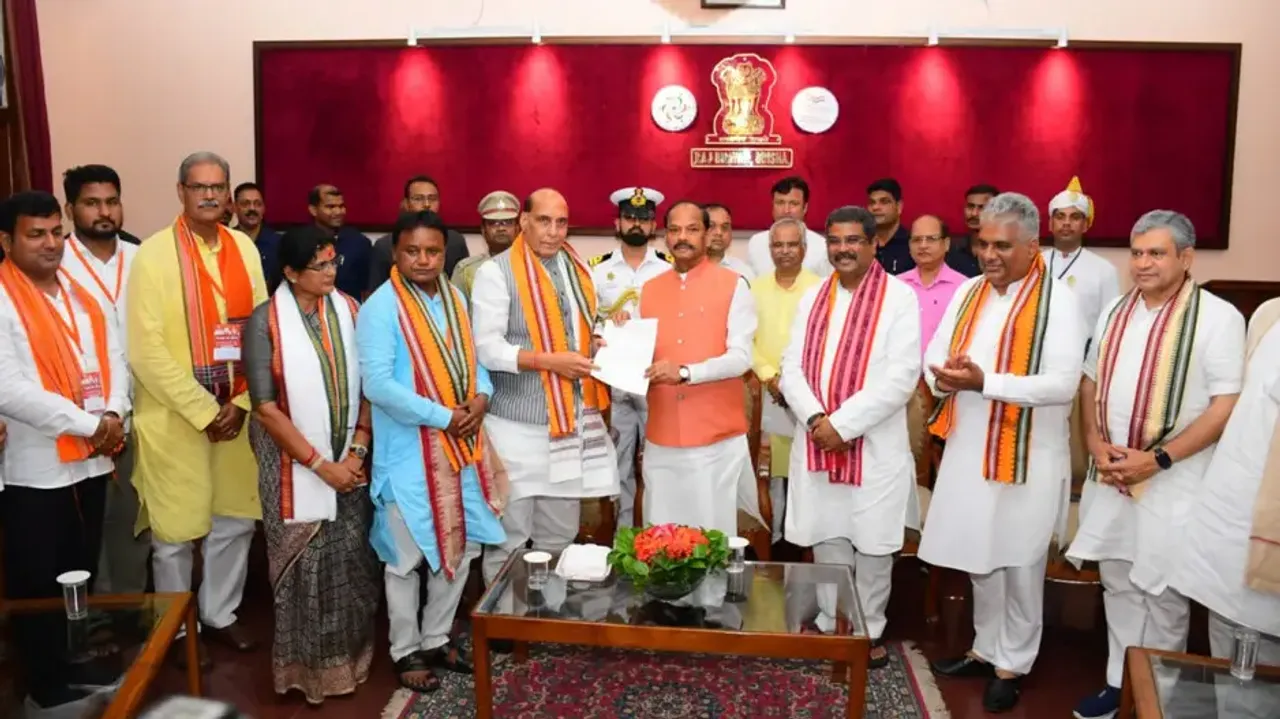 Odisha CM-designate Mohan Majhi meets Governor; stakes claim to form govt 