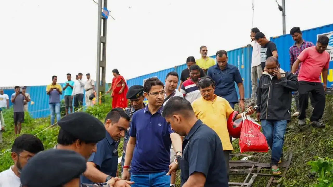 Bengal train accident: Railway Minister announces enhanced ex-gratia of Rs 10 lakh for victims’ kin