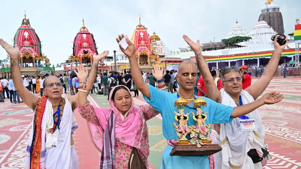 Puri Rath Yatra: Pahandi Rituals Begin 