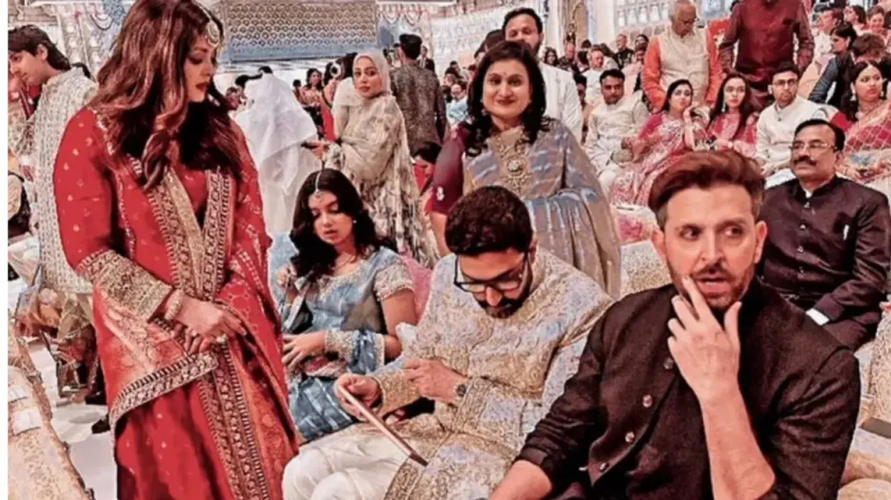Aishwarya, Aaradhya, Abhishek Bachchan, Hrithik Roshan