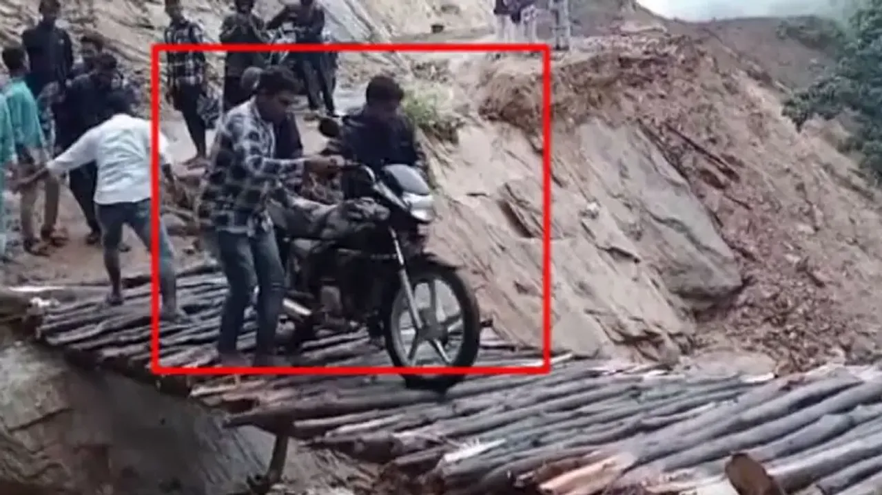 Incessant rainfall triggers massive landslide in Malkangiri, 19 villages cut off 