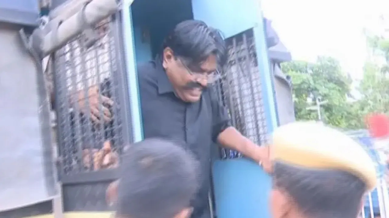 'Bar girls harassed & tortured' in Bhubaneswar! Bar owner arrested