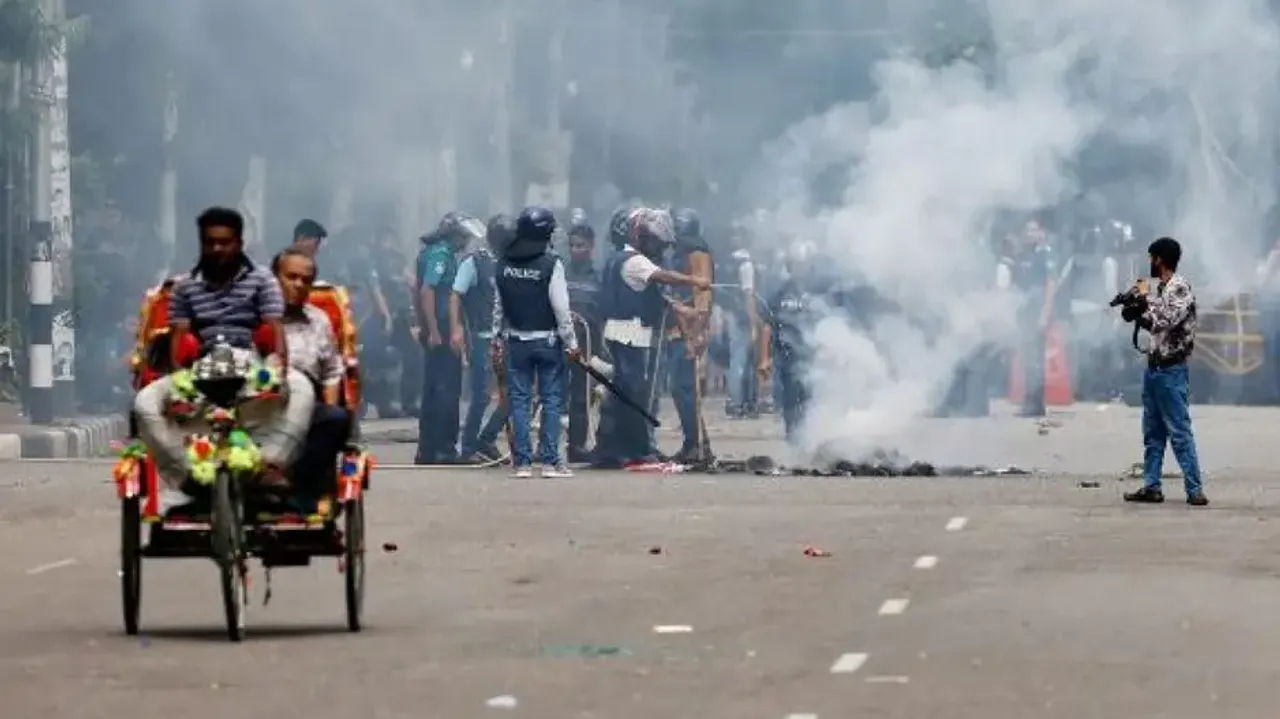 crisis in Bangladesh 