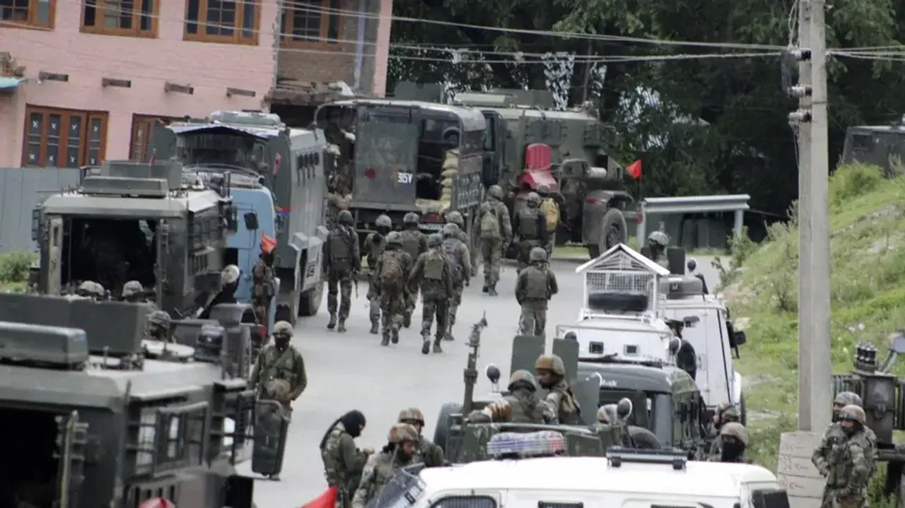 J&K: Two soldiers injured in ongoing Anantnag gunfight