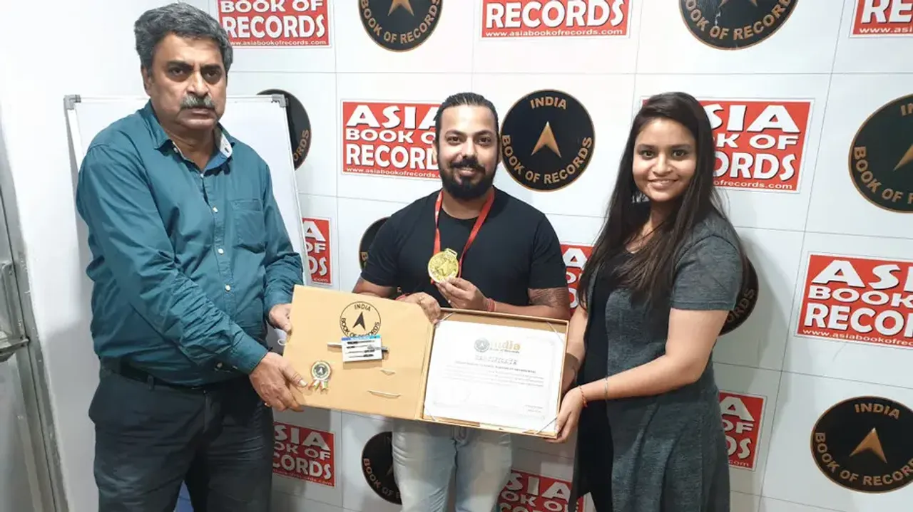 India Book of Records recognises man for tattooing 631 Indian martyr names