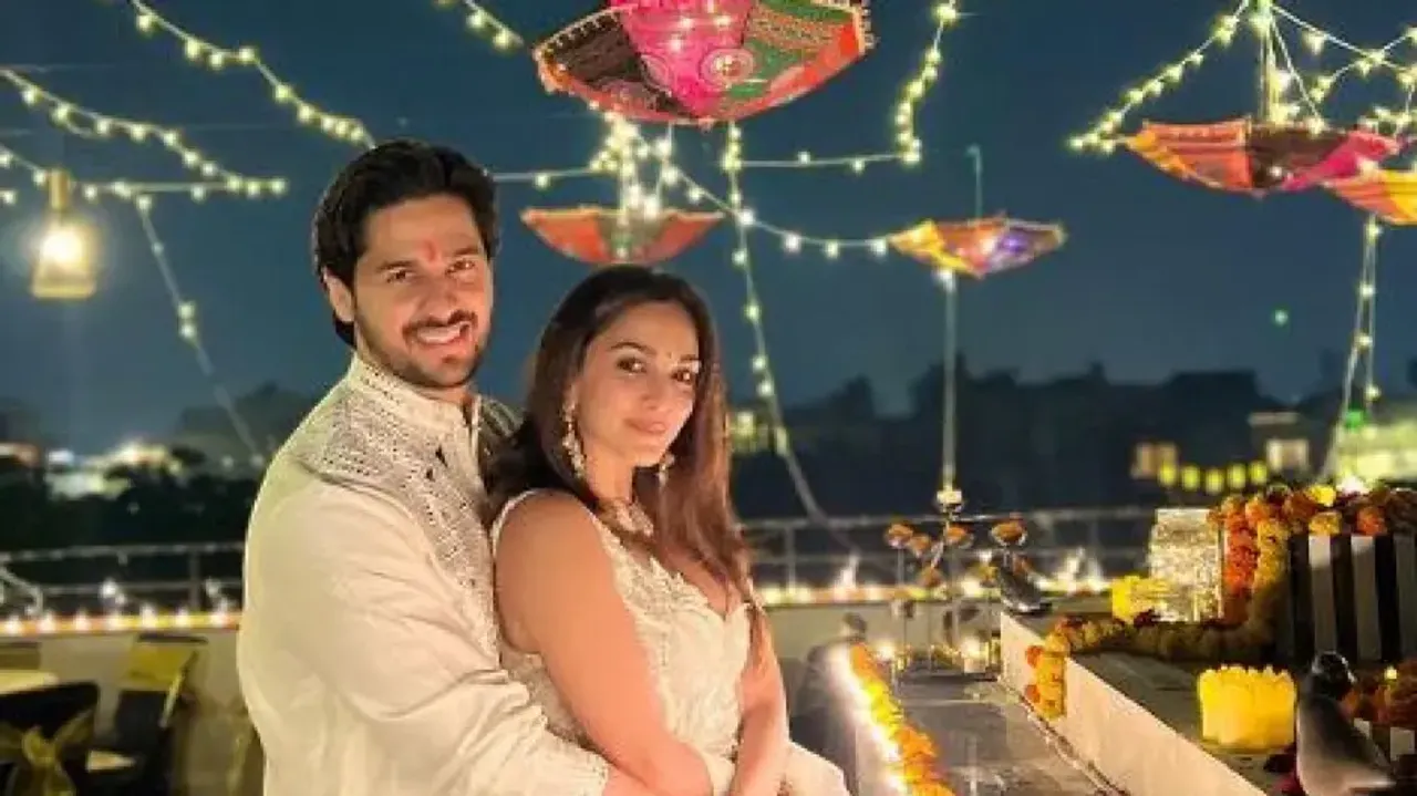 Sidharth Malhotra 'getting cozy' with model during fashion show; here's how Kiara Advani reacted