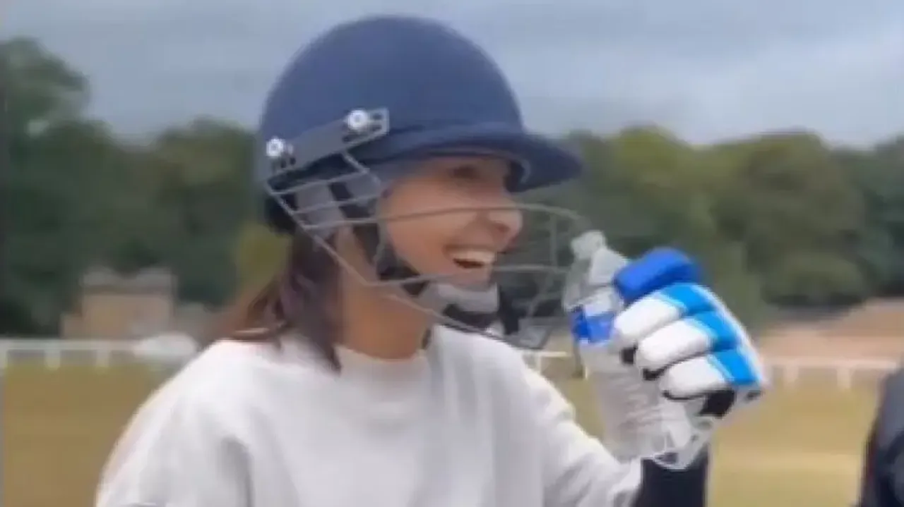 Anushka Sharma fails miserably at imitating Virat Kohli in hilarious viral video - Watch