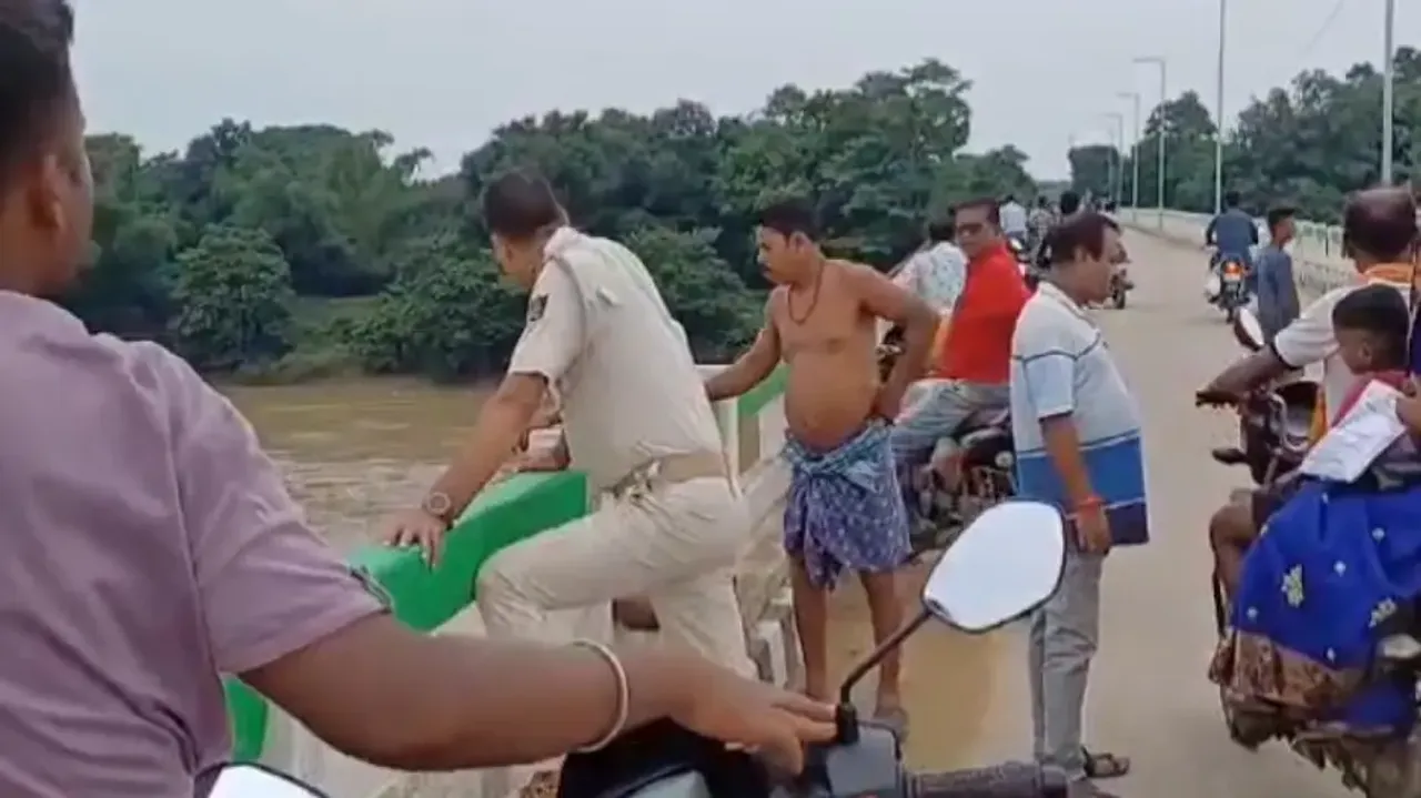 Odisha woman throws 10-YO son into river before taking plunge