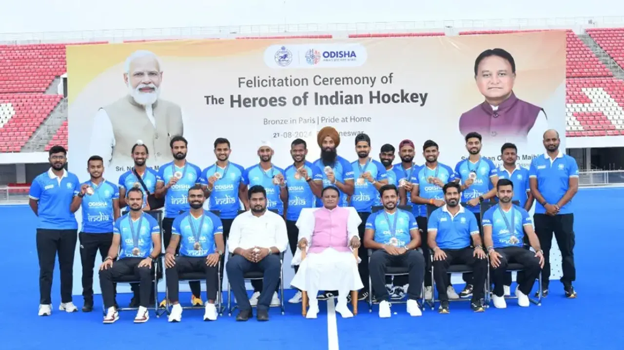 Odisha government felicitates Olympic Hockey medalists