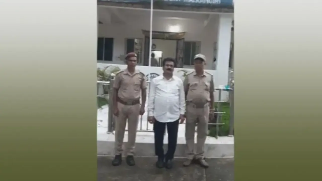 Man arrested for impersonating VK Pandian’s brother-in-law & duping job aspirants  