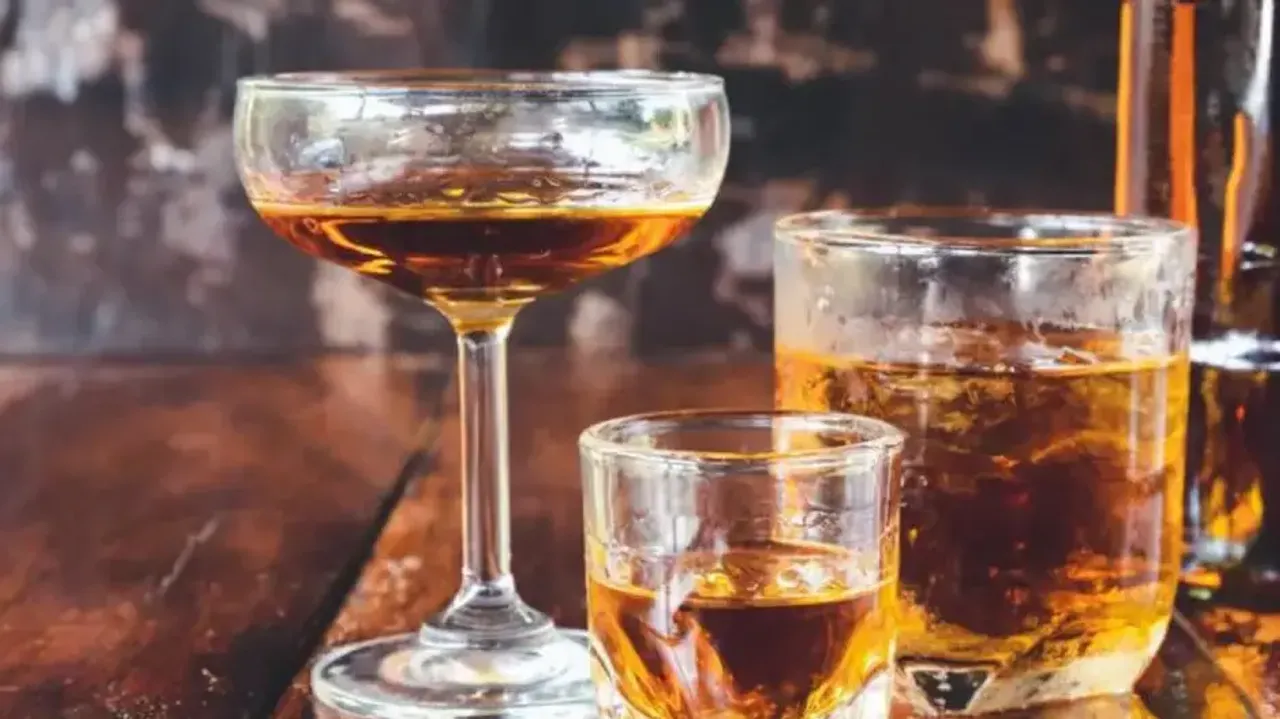 No new liquor OFF shops to be sanctioned in Odisha; dance performance banned in ON shops