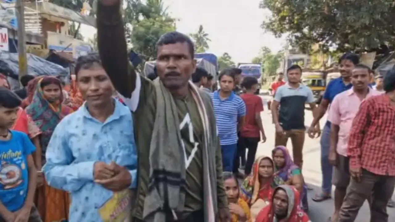 SUBHADRA Yojana: Fed up with long wait for Aadhaar corrections, villagers block NH-57 in Balasore