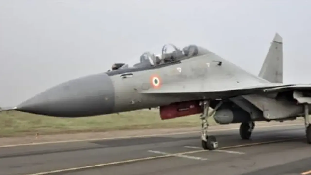 Centre signs Rs 26,000 cr contract with HAL for 240 aero engines