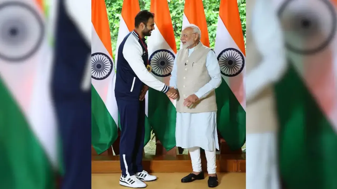  Paralympic gold medalist Sumit Antil & PM Modi