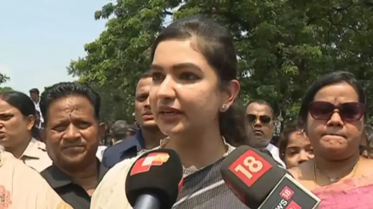 Odisha Congress hits street in Bhubaneswar, demands action