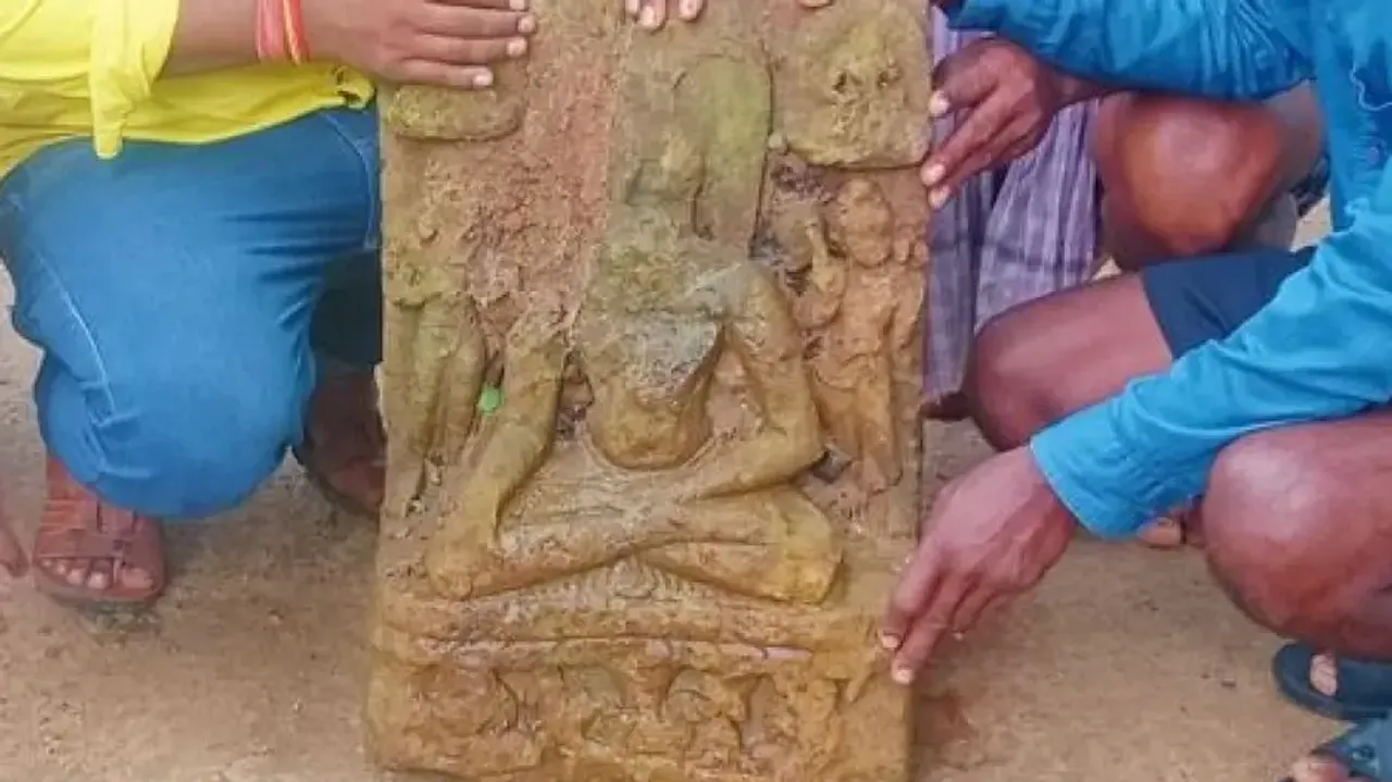 '9th Century Bhumisparsha Buddha’ idol found in Odisha’s Bhadrak 