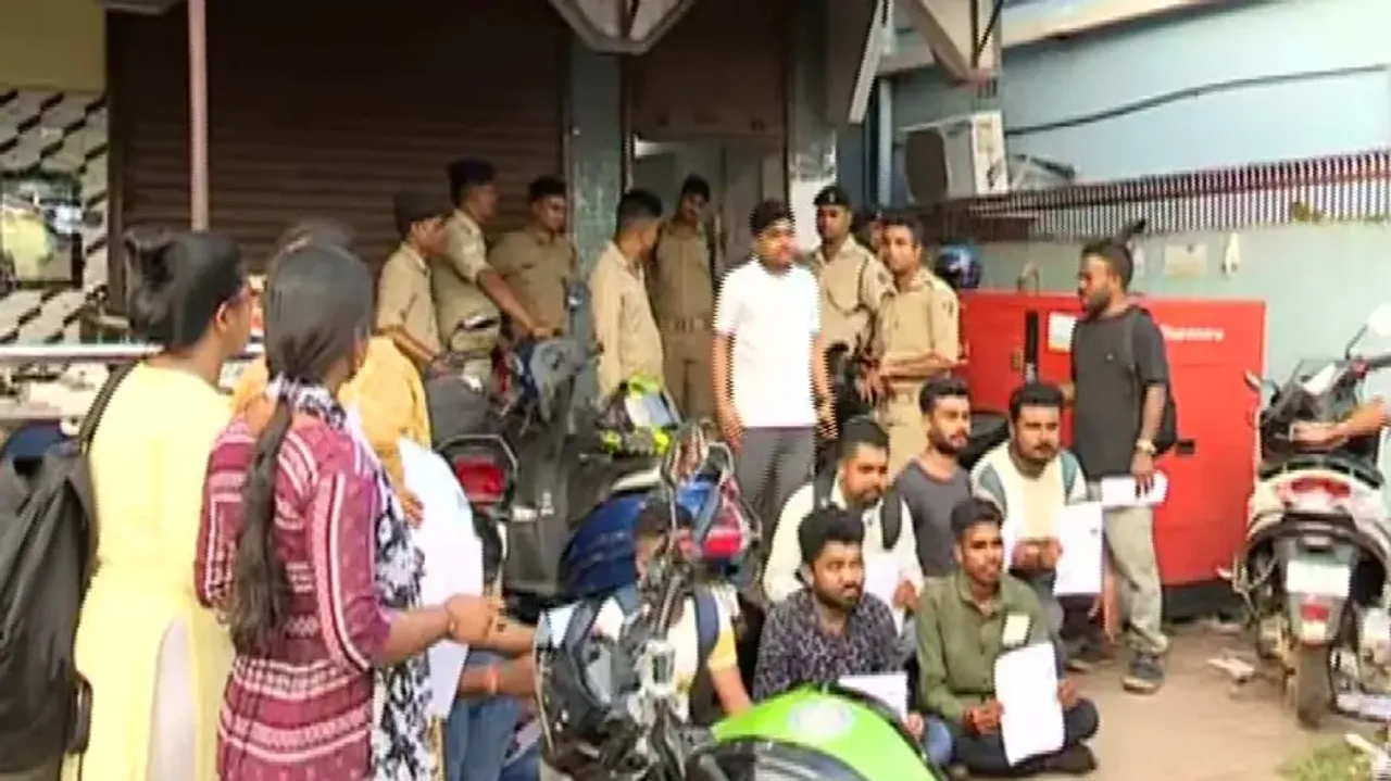OSSSC RI, Amin exam at cyber café in Bhubaneswar! Aspirants create ruckus 