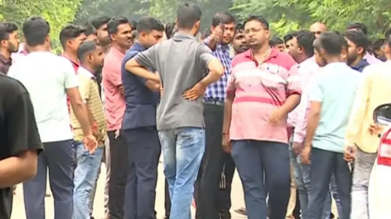 OSSSC RI, Amin recruitment: Aspirants gherao Odisha Minister’s residence over ‘irregularities'