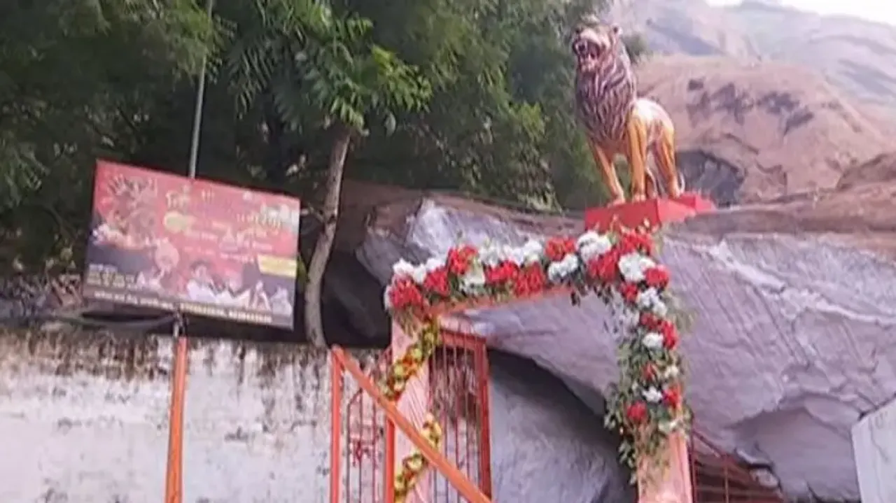 Puja during Navratri: Huge rush at Mata Vaishnodevi Mandir in Rourkela