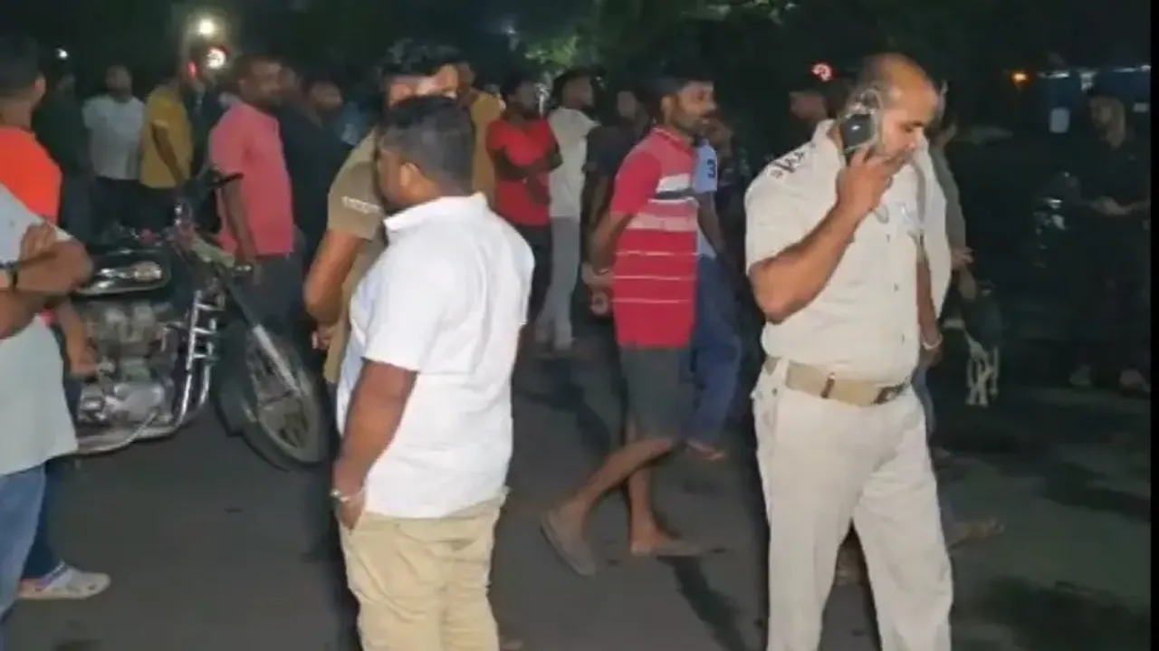 Contractual workers of Talcher mine stage protest demanding Durga Puja bonus