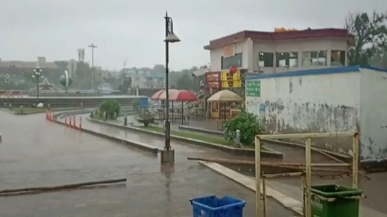Cyclone Dana impact on West Bengal
