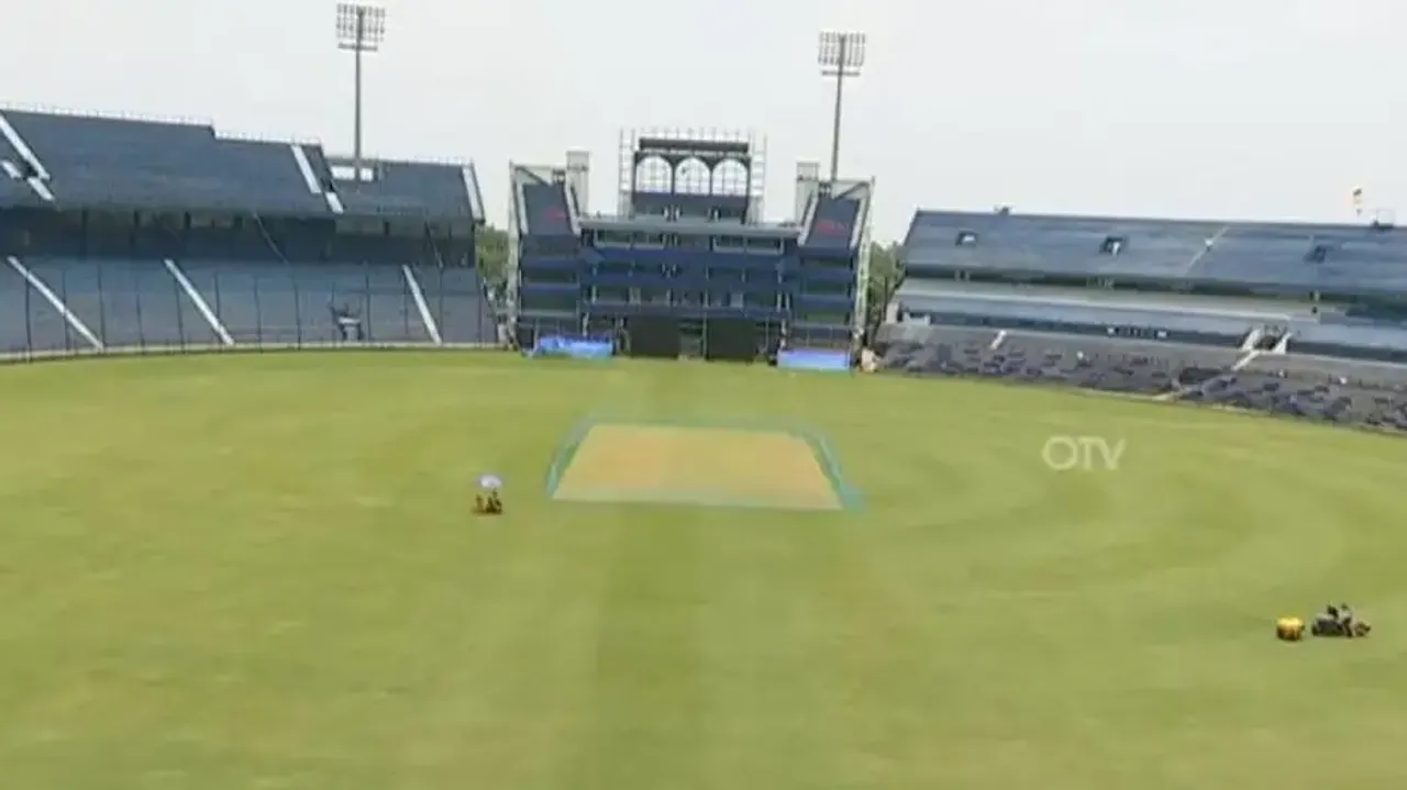 India-England ODI at Cuttack Barabati: Cricket lovers, former cricketers take exception to ticket pr