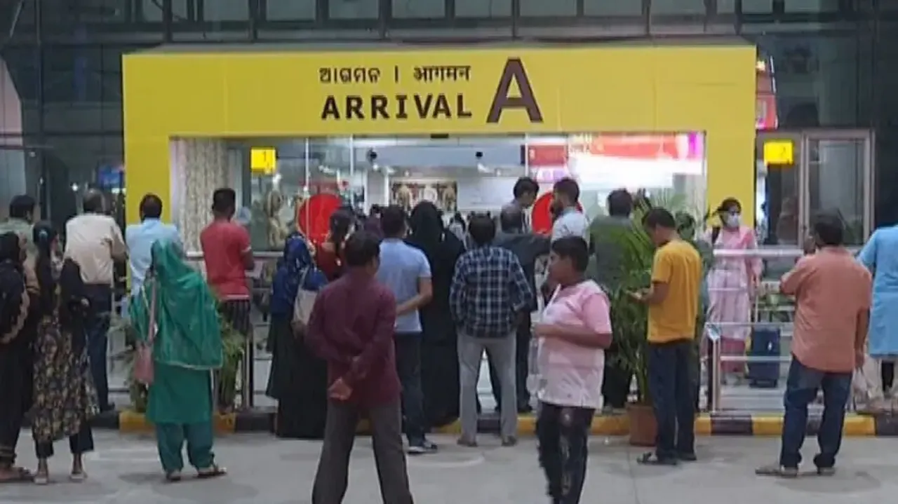 Bomb threat letter found in Delhi-bound flight at Bhubaneswar airport