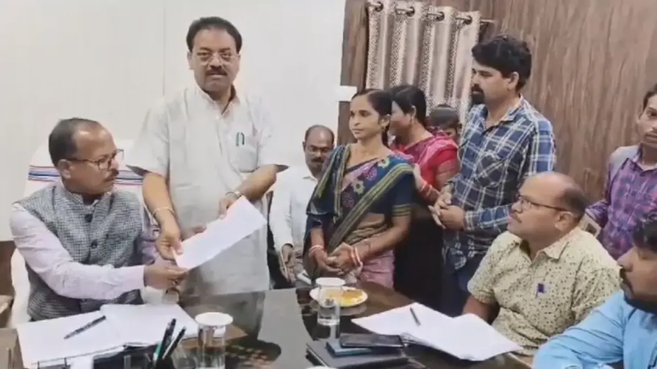 Cooks engaged by Odisha govt allege step-motherly treatment, submit memorandum to CM 