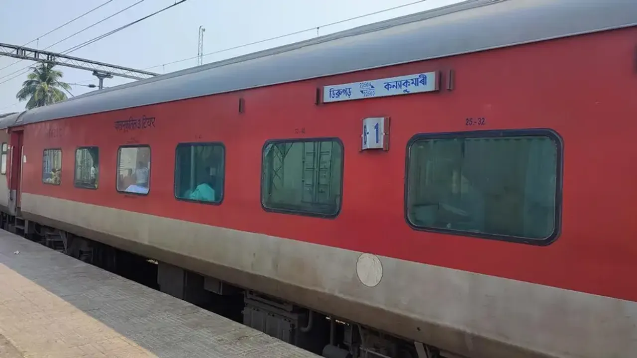 Fire reported in Kanniyakumari - Dibrugarh Vivek SF Express 