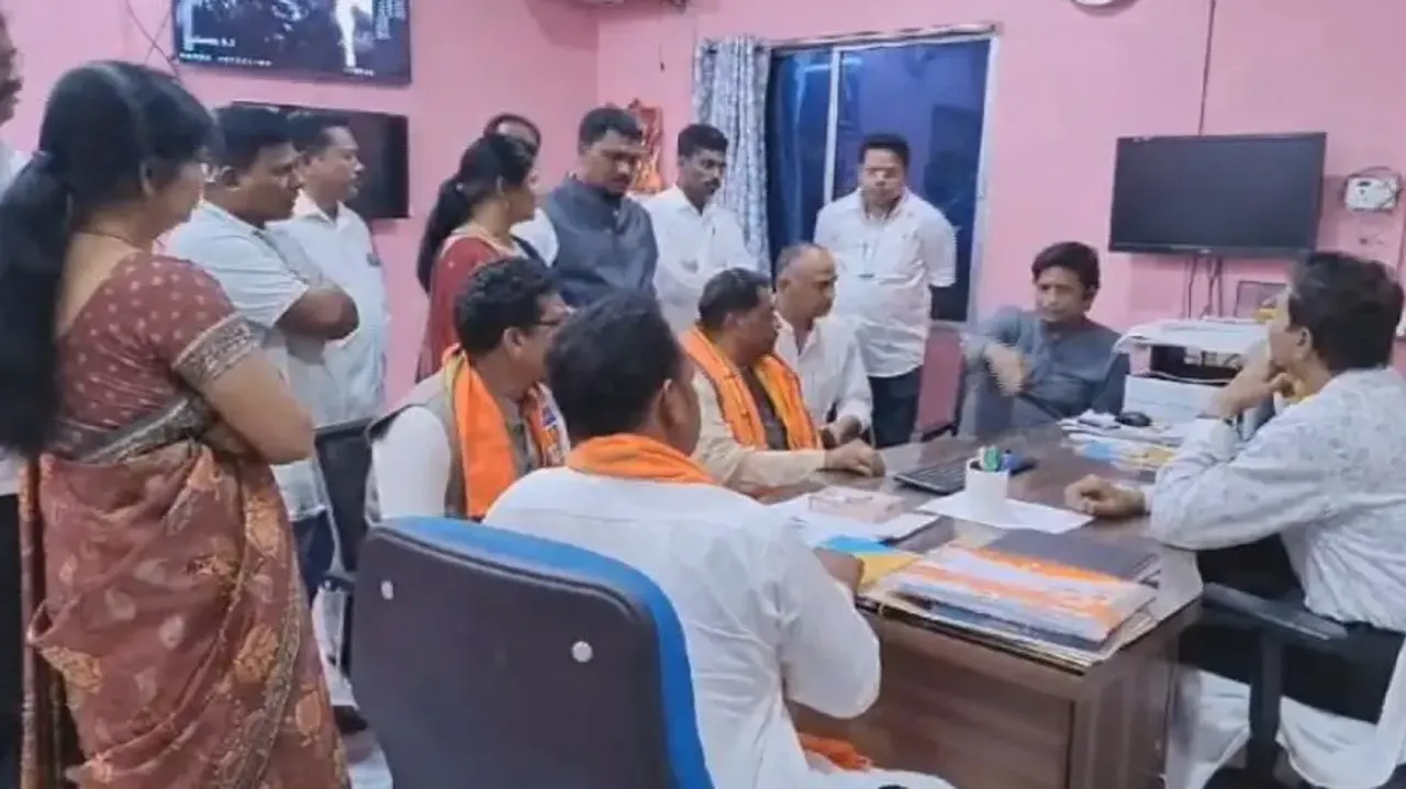 BJP leader survives murder attempt after supporters reach in the nick of time in Rayagada