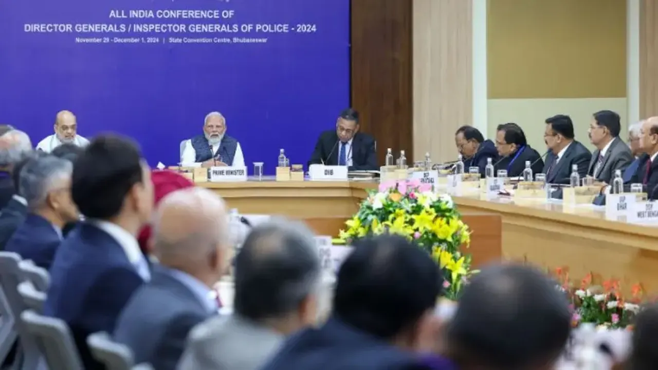 PM Modi, HM Amit Shah & other dignitaries at DG-IGP summit in Bhubaneswar