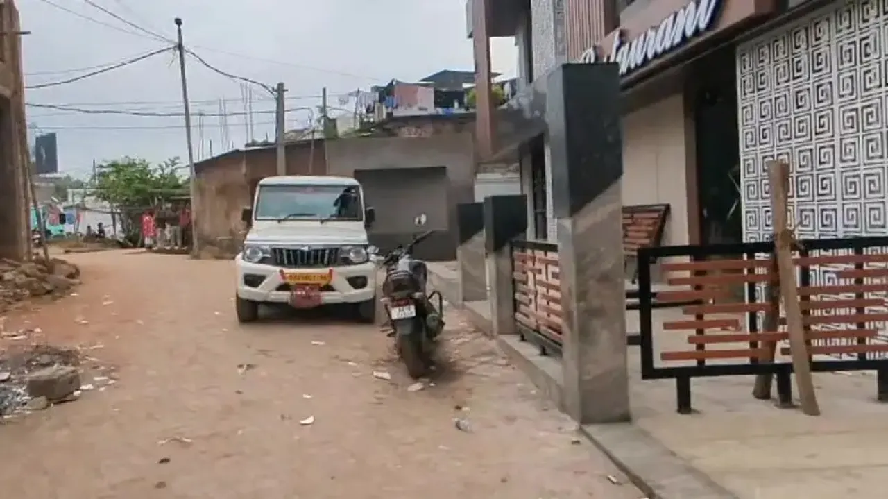 Odisha Vigilance arrests assistant executive engineer after deposits worth over Rs 1 crore