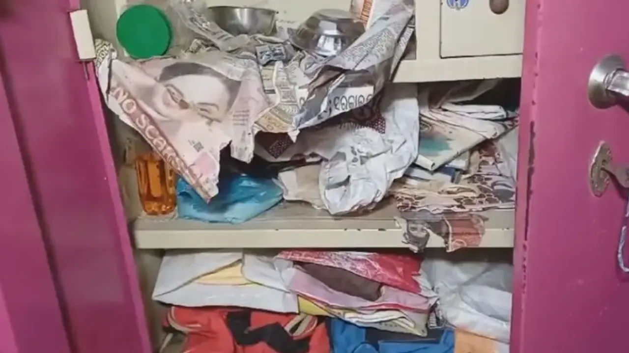 Burglars loot family in Kendrapara