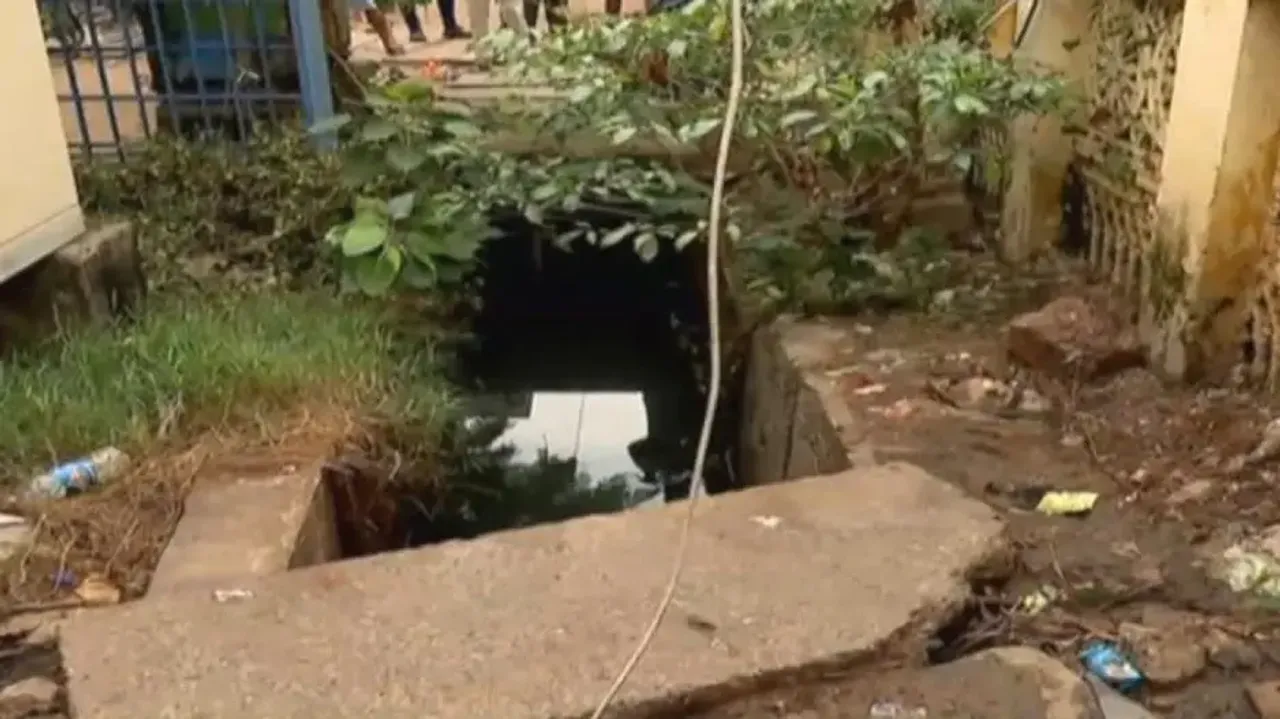 Man dies after falling into open drain in Puri, sparks anger among residents