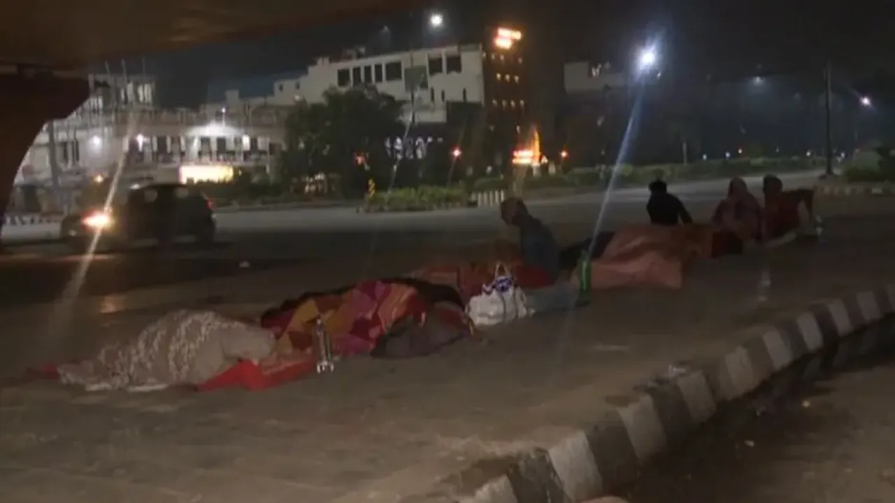 Homeless people live on streets in Bhubaneswar as shelters remain ineffective