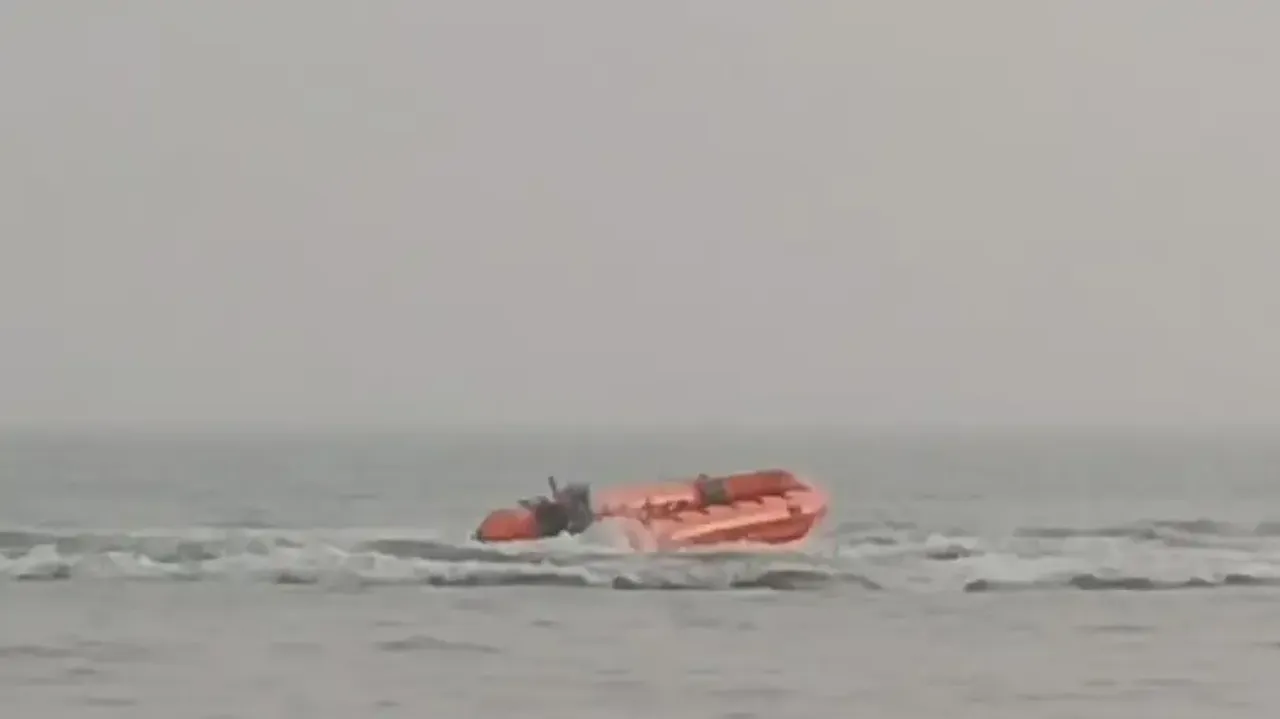 Unmanned patrol boat found drifting aimlessly at Digha coast 